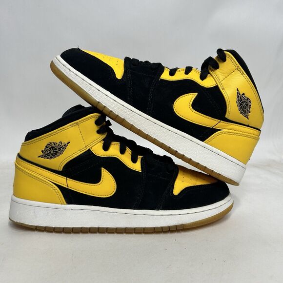Nike Shoes Air Jordan 1 Retro Mid GS “New Love” 2017 - Picture 1 of 10